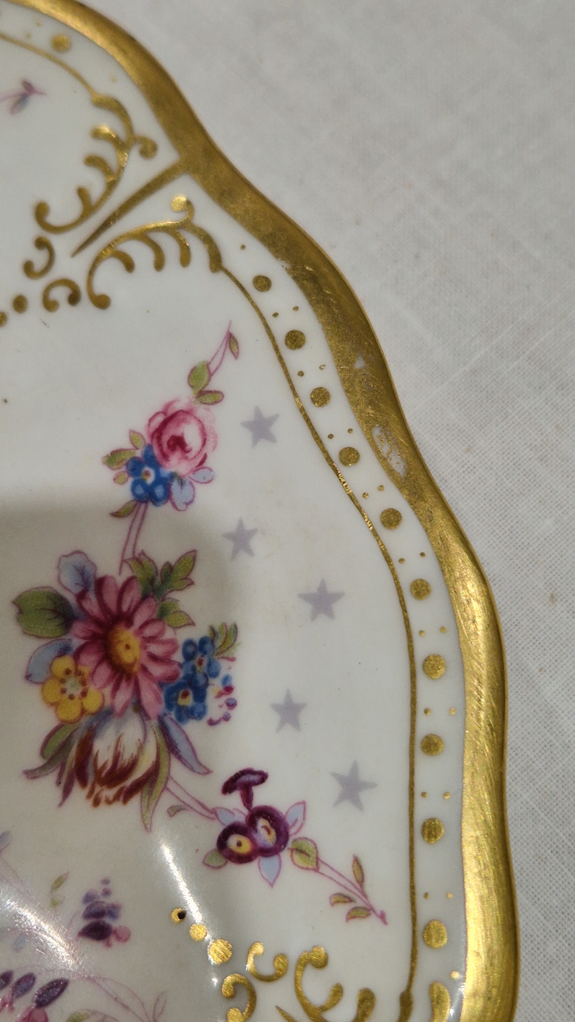 Pair of Royal Crown Derby Royal Antoinette pattern side dishes, a pair of Royal Crown Derby Derby - Image 3 of 6