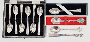 Set of six silver coffee spoons, hallmarked Sheffield 1935 by Cooper Brothers and Sons, in