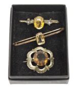 9ct gold and citrine bar brooch set single rectangular cut stone, an amber-brown stone and gold-