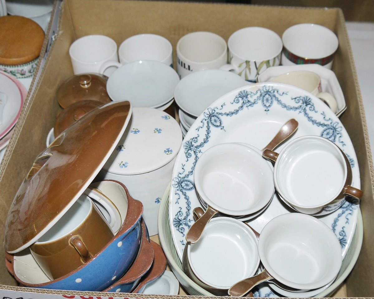 Portmeirion Susan Williams Ellis Variations lidded jar, two Portmeirion Pomona the Goddess of - Image 2 of 3