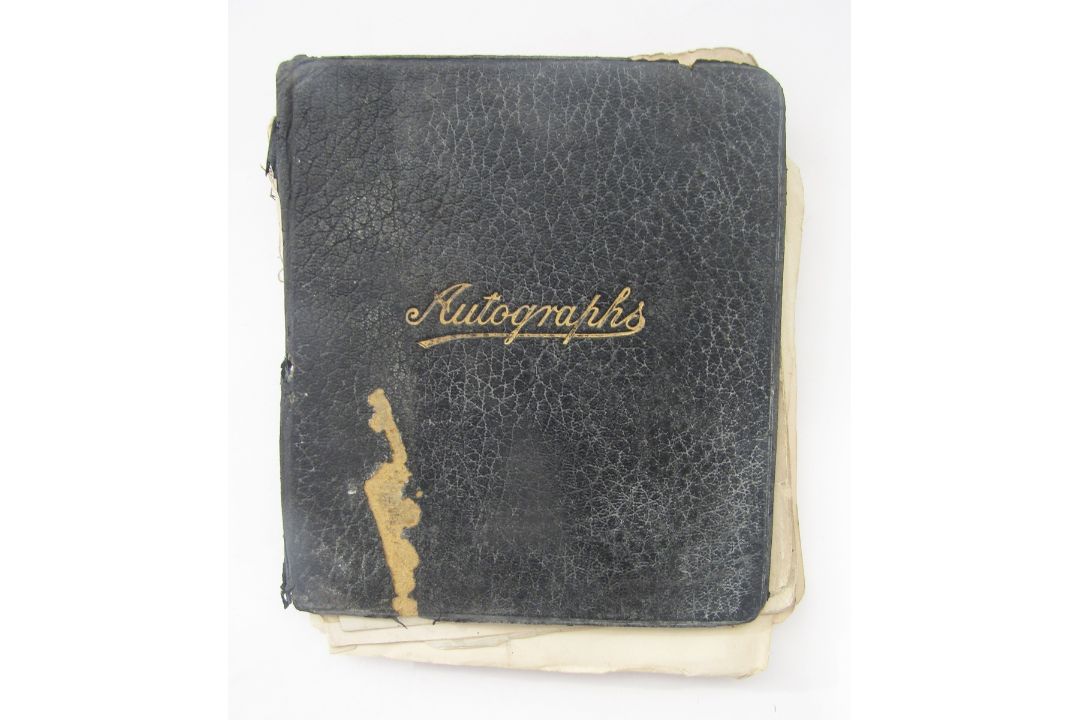 Autograph album of signed photographs and signatures, mainly 1940's bands - Image 1 of 20