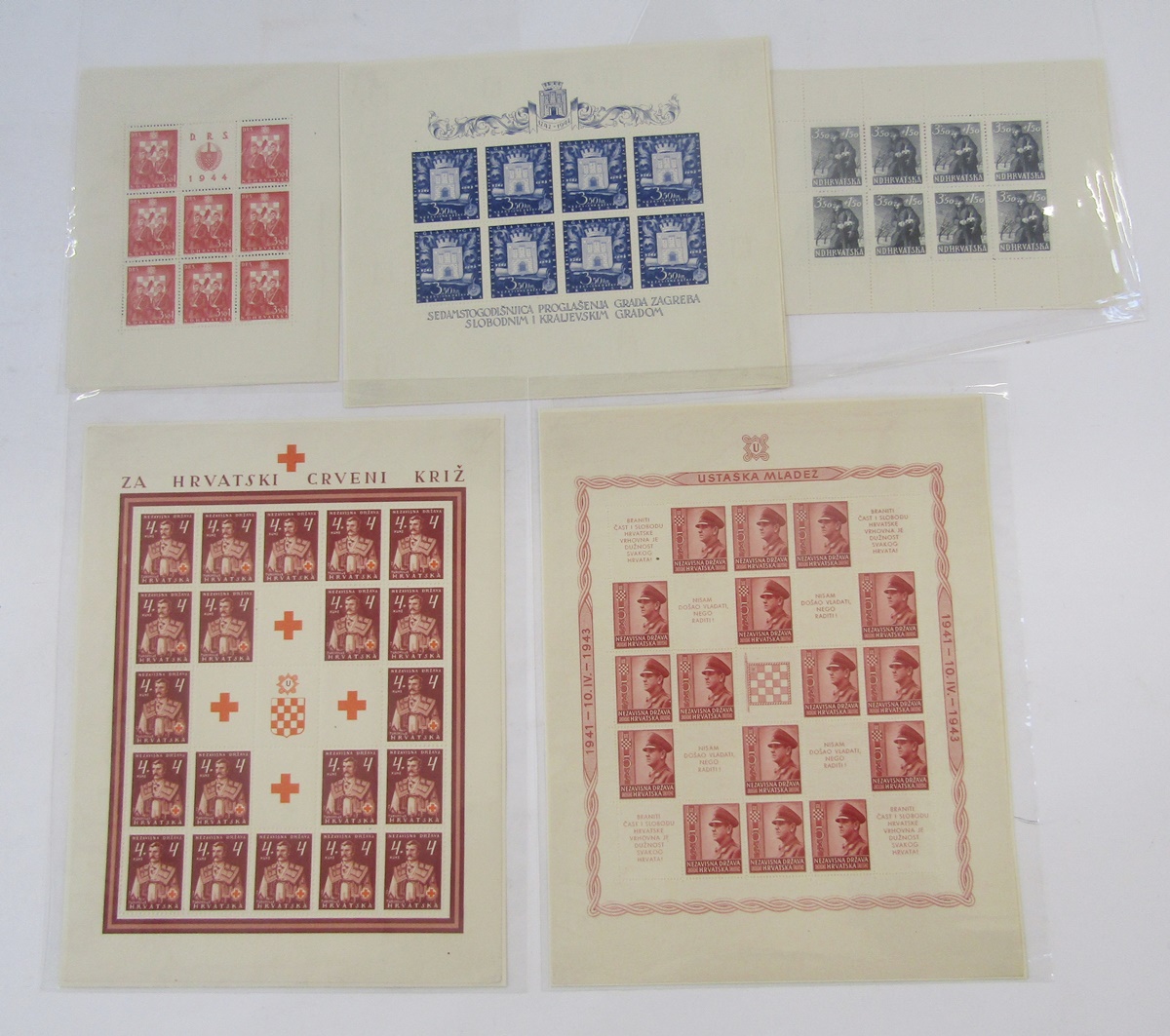 Stamps of Croatia: Large blue KABE album and stock book of mostly Croatia with some WWII German - Image 12 of 15