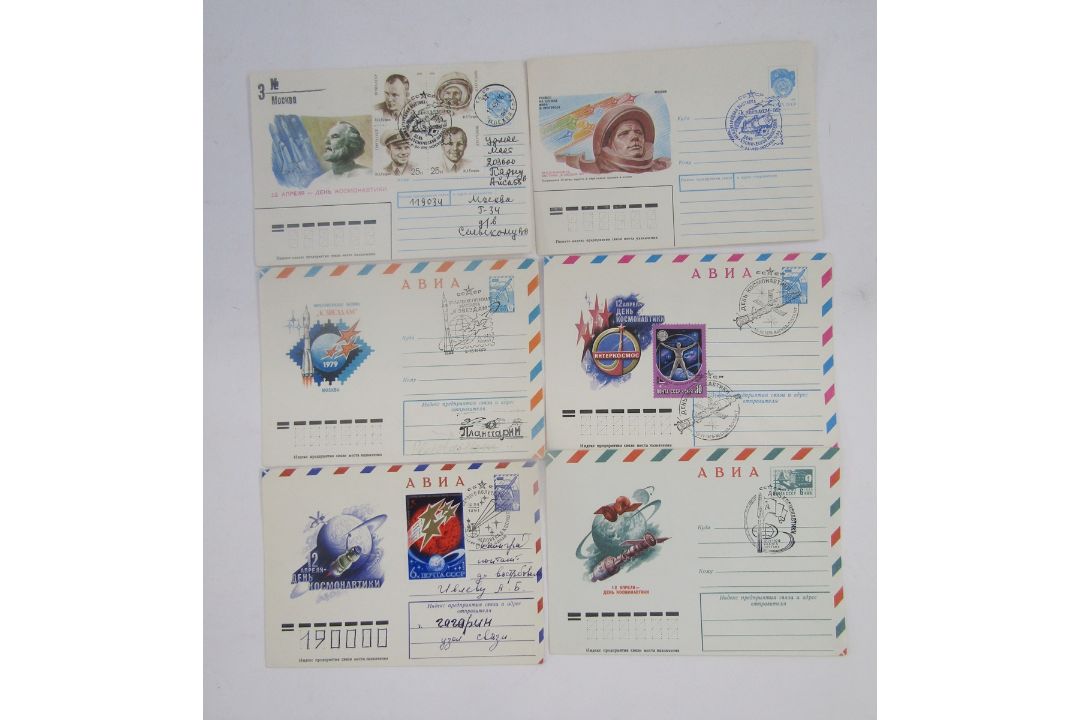 Russia/Soviet CCCP Stamps: Wooden box of thematic space-related pre-paid, first day + specific-to- - Image 4 of 5
