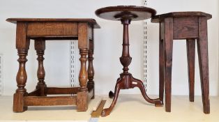 17th century-style oak joint stool raised on turned baluster and block supports, 43cm wide x 46cm