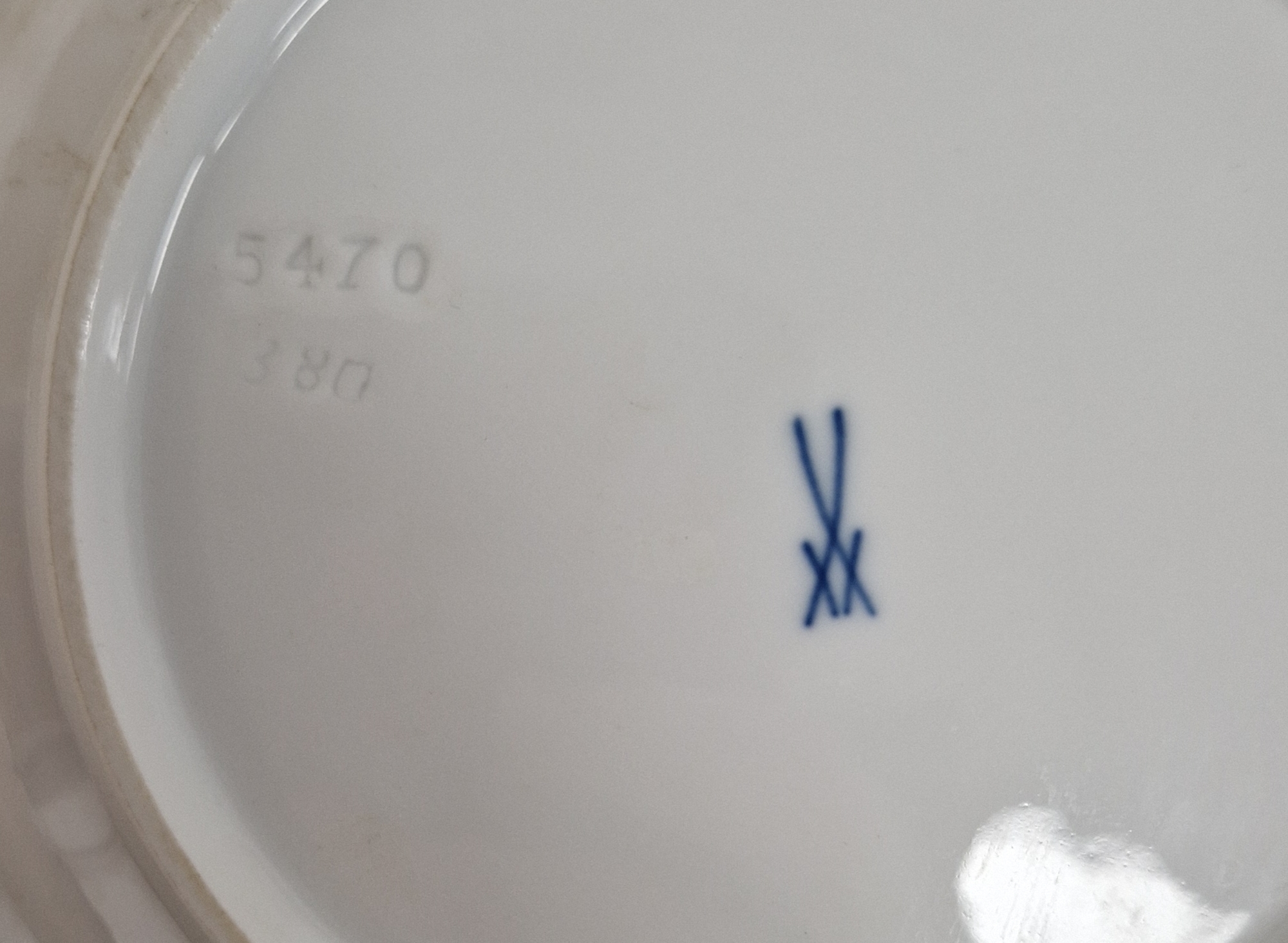 A group of 19th and early 20th century Meissen Swan Service plates and saucers, blue crossed swords, - Image 4 of 10