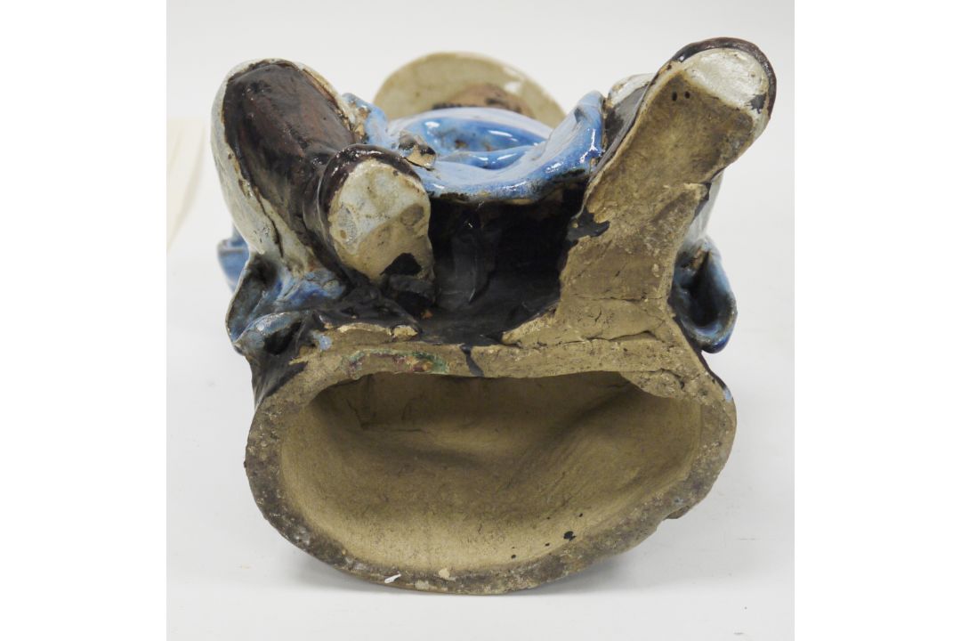 Two ceramic figures of Chinese figures, possibly fishermen (lacking rods) (2)  Condition Report - Image 10 of 11