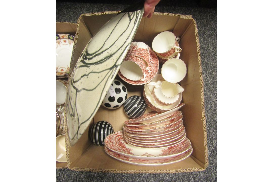 Collection of 19th century fluted teaware, a collection of various early 20th century imari - Image 4 of 4
