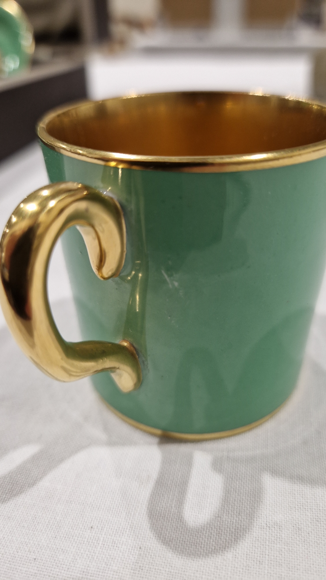 Cased Art Deco New Chelsea (Staffordshire) green and gilt ground set of six coffee cans and saucers, - Image 8 of 9