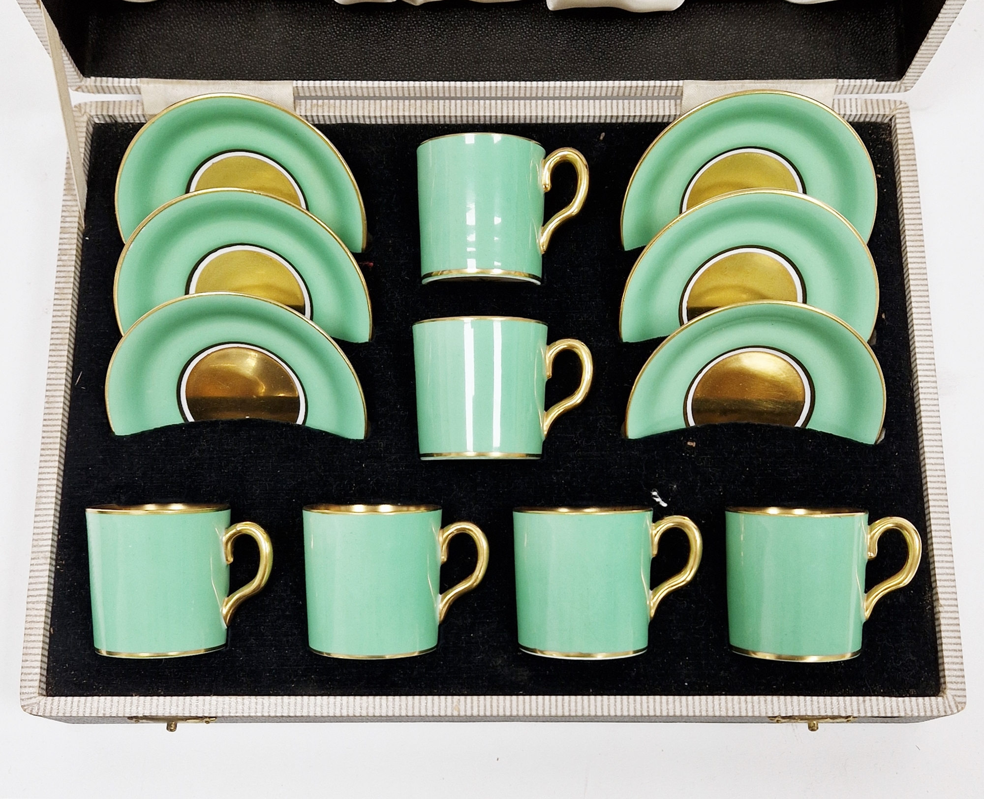 Cased Art Deco New Chelsea (Staffordshire) green and gilt ground set of six coffee cans and saucers, - Image 2 of 9