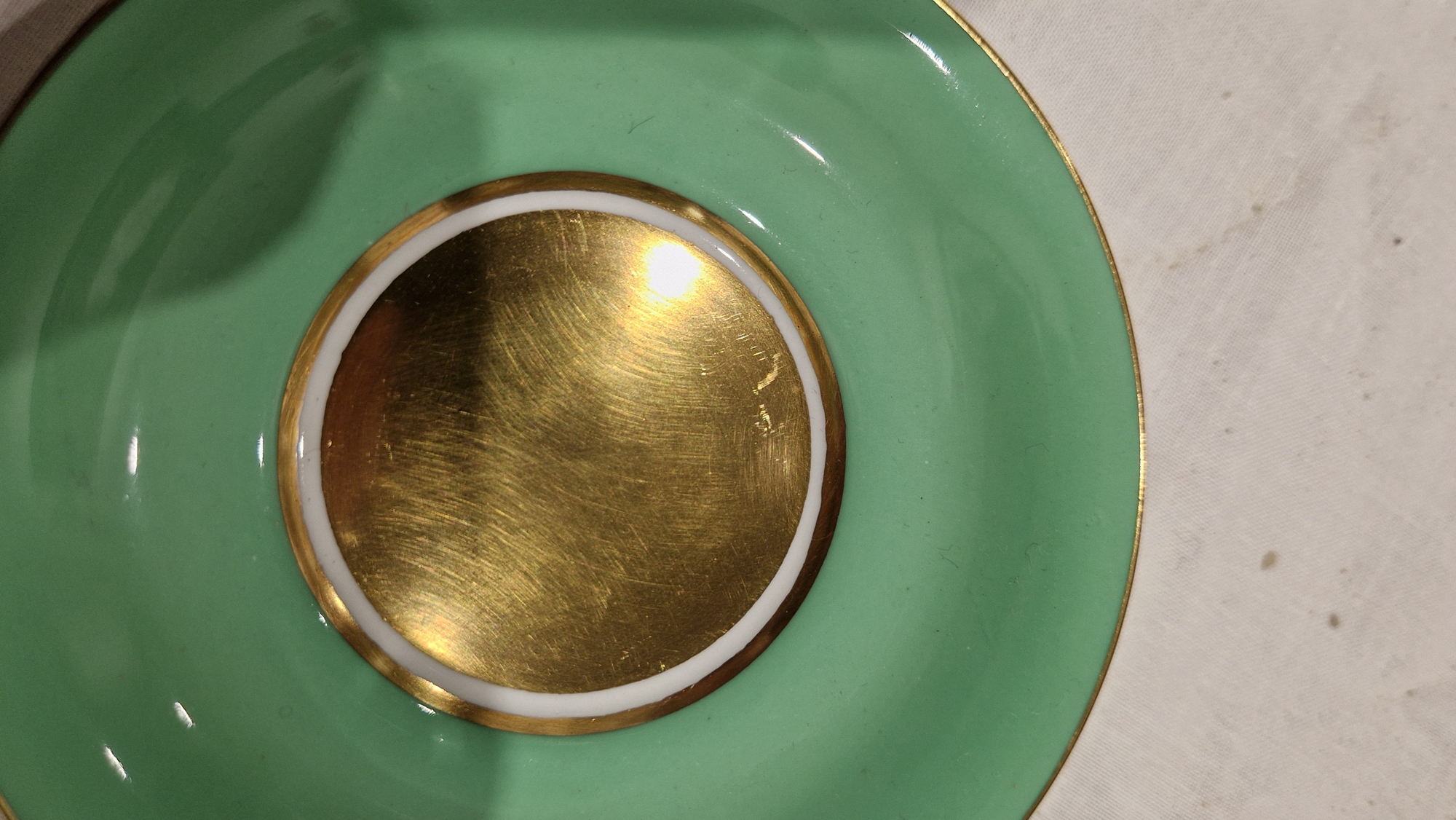 Cased Art Deco New Chelsea (Staffordshire) green and gilt ground set of six coffee cans and saucers, - Image 3 of 9