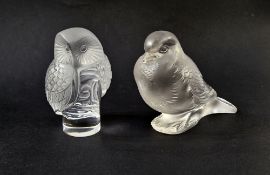 René Lalique 'Moineau Fier' clear and frosted glass model of a seated bird (a/f), etched 