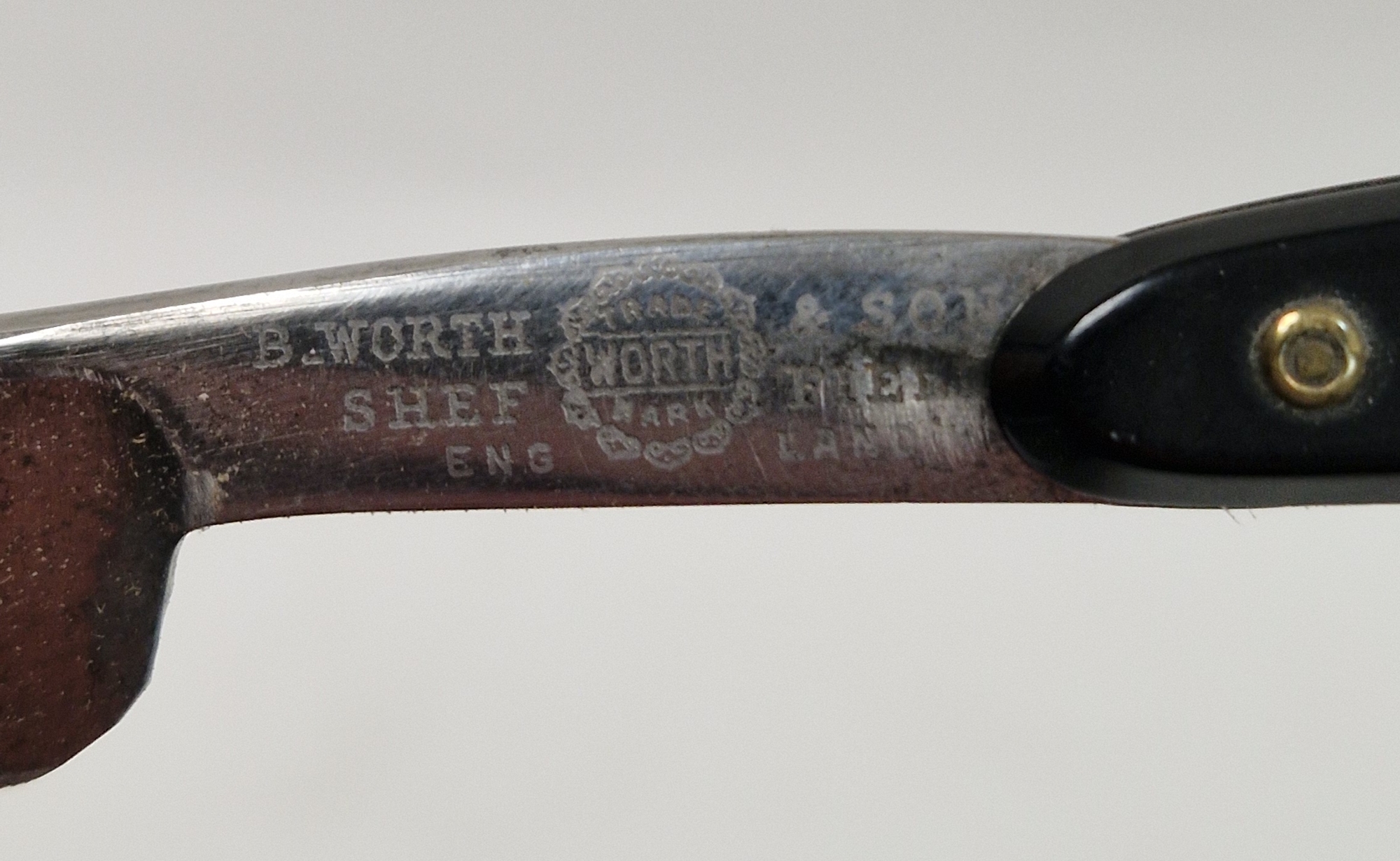 Late 19th / early 20th century leather cased set of two cut-throat razors, leather cased razing - Image 5 of 8