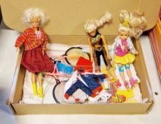 Sindy  - Pedigree Sindy marked 033055X dressed in a skater outfit with a ghetto blaster, two