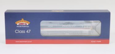 Bachmann Branch-line OO gauge model railways  'Class 47 diesel 47835 ' Windsor Castle ' Intercity