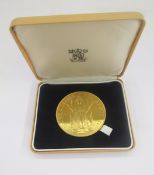 1977 Royal Mint official Bronze Gilt, jubilee medallion to commemorate the silver jubilee of Her