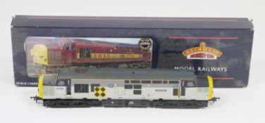 Bachmann Branch-line OO gauge model railways locomotive Class 37/0 diesel 37239 coal sector ' Coal