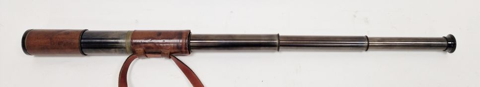 Five-draw metal telescope marked with a symbol and the number 10, 79.5cm long extended, contained in