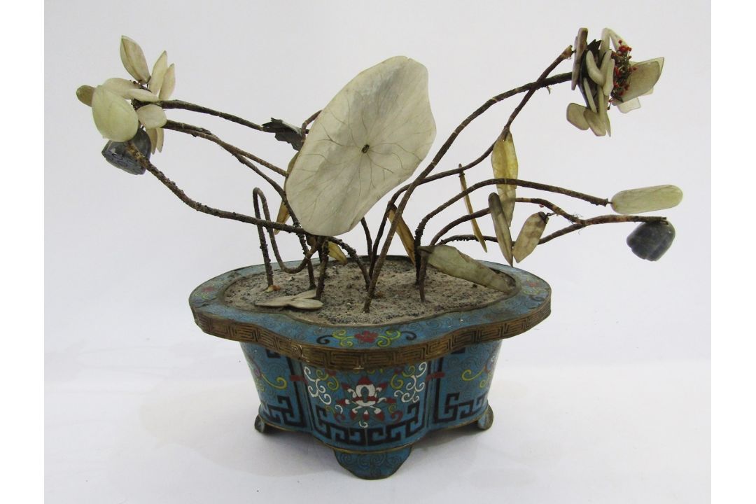 Chinese hardstone and wirework model water lily plant in cloisonne enamel quatrefoil jardiniere with - Image 1 of 2