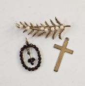 9ct gold spray brooch set with eight small cultured pearls, 3.8g approx., a Bohemian garnet