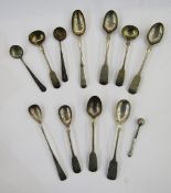 Pair George IV silver and parcel-gilt salt spoons, fiddle pattern, London 1830, and a quantity of