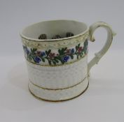 Pearlware 'Winchester Measure' frog mug, circa 1820, applied to the interior with two brown frogs,