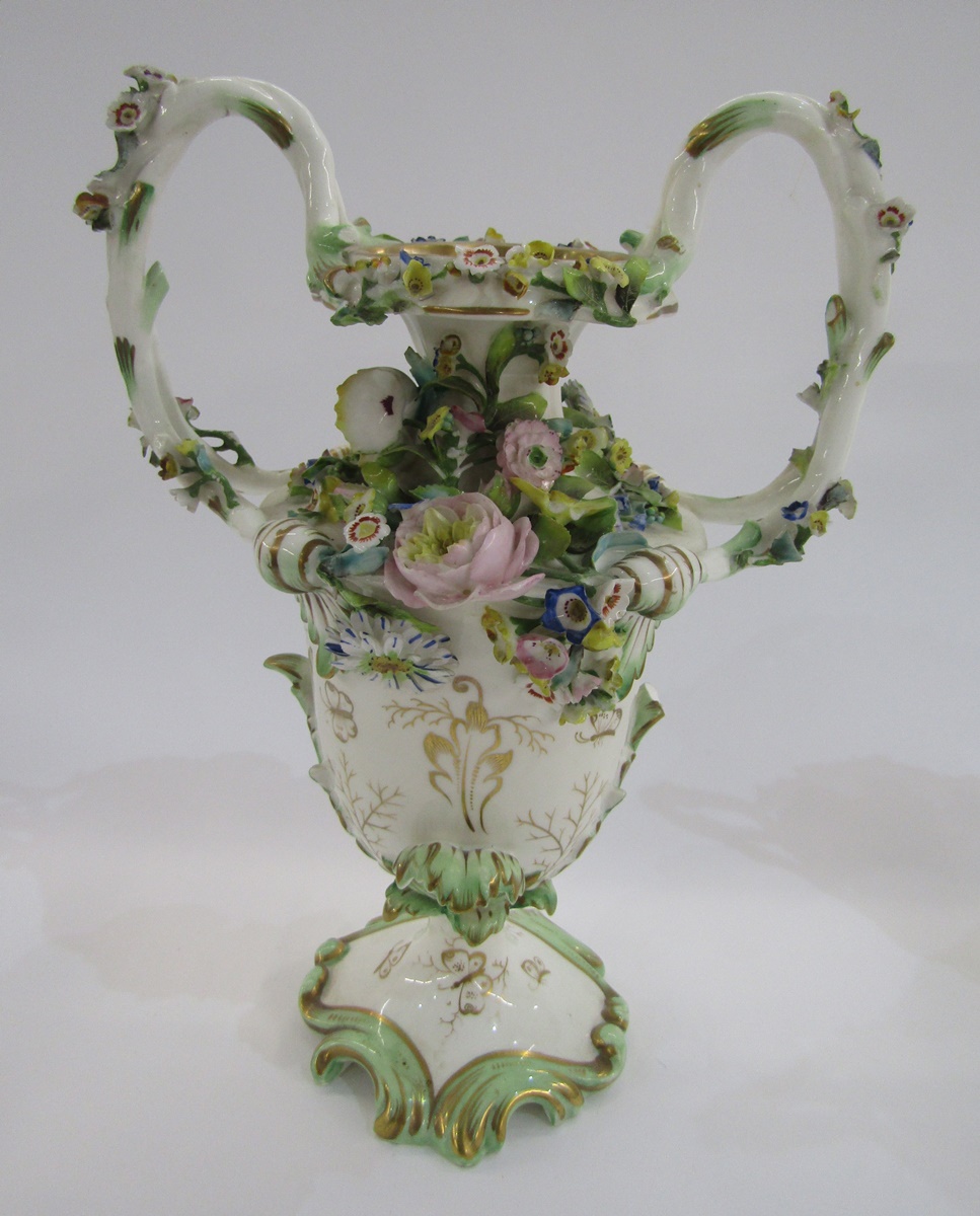 Pair of English porcelain Coalbrookdale two-handled rocaille flower-encrusted vases, circa 1835, - Image 4 of 4