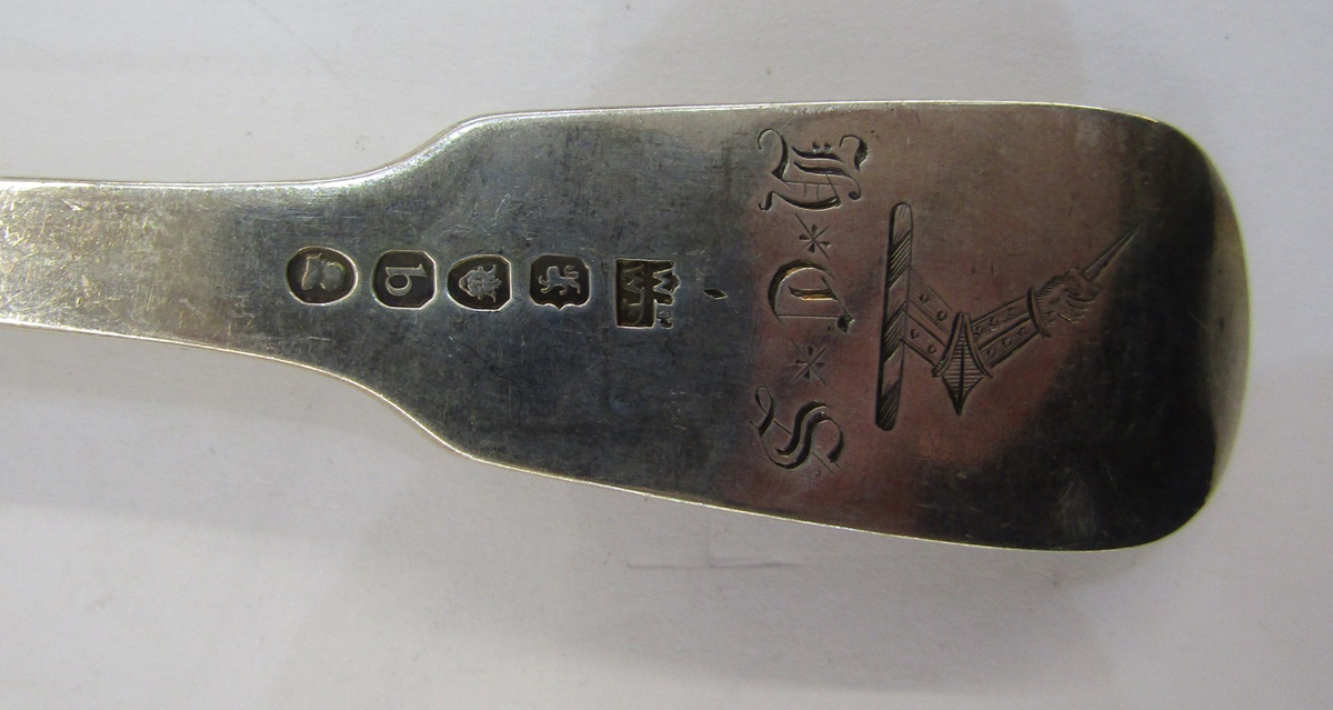 Victorian silver table fork by Gilbert Marx, London 1896, having elaborate scallopshell, thread - Image 3 of 3