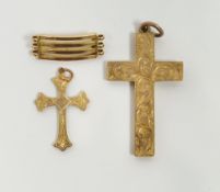 9ct gold pendant cross, stamped 9ct, a large 9ct gold pendant cross engraved with acanthus,