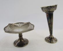 George V silver pedestal bowl, Birmingham 1933, S J Levi & Co, the shaped top with pierced panels on