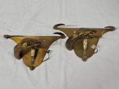 Two brass sconces with metal coiled snakes. H.22 W.40 D.16cm.