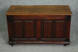Coffer, mid century oak 17th century style. H.55 W.94 D.41cm.