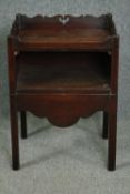 Commode, Georgian mahogany. H.83 W.59 D.45cm.