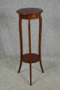Jardiniere stand, late 19th century mahogany. H.95cm.