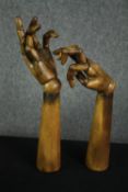 A pair of articulated hand mannequins. H.43cm. (each).