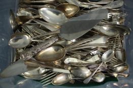 An extensive miscellaneous collection of silver plated cutlery etc. L.31cm. (largest).