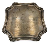 A silver salver, Harry Atkin, hallmarked Sheffield, 1921. Dia. 21cm. 388g