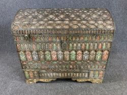 ISLINGTON, London - Weekly Art, Antiques & Interiors - See Important Information for details