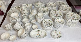 An extensive Gien France dinner service, Oiseaux de Paradis.