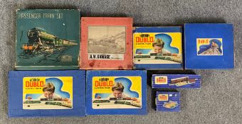 A collection of vintage hobby train sets, mostly Hornby Dublo. H.43 W.39cm (largest)