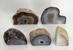 A collection of five pieces of agate. H.18cm (largest)