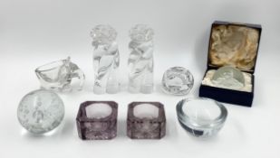 A miscellaneous collection of vintage glass items. H.17cm (largest)