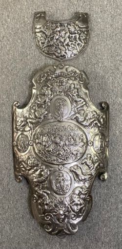ISLINGTON, London - Weekly Antiques & Interiors and (Attic Clearance NO RESERVE) - See Important Information for details