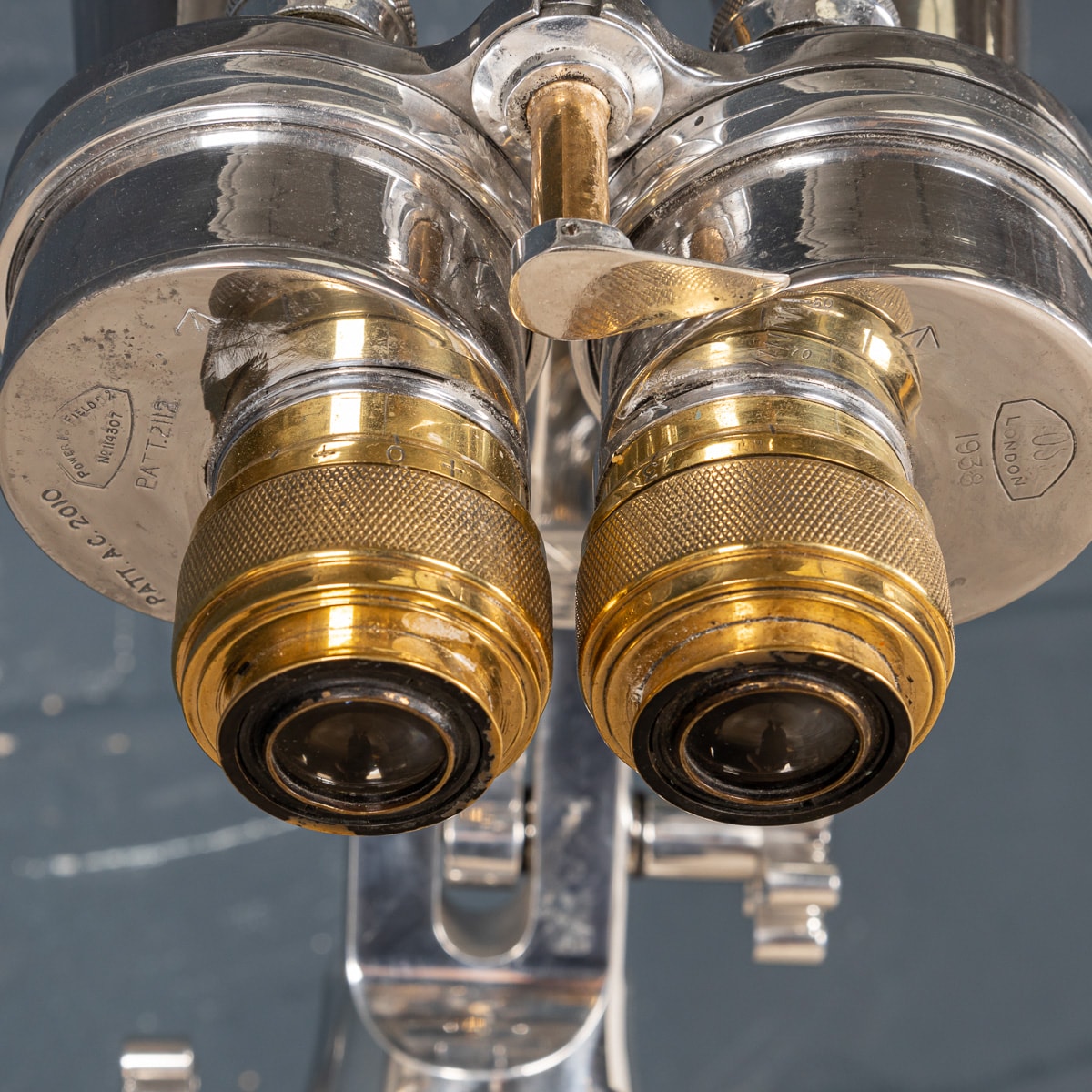 A SET OF 20TH CENTURY ENGLISH POLISHED OBSERVATION BINOCULARS BY ROSS c.1940 - Image 12 of 20
