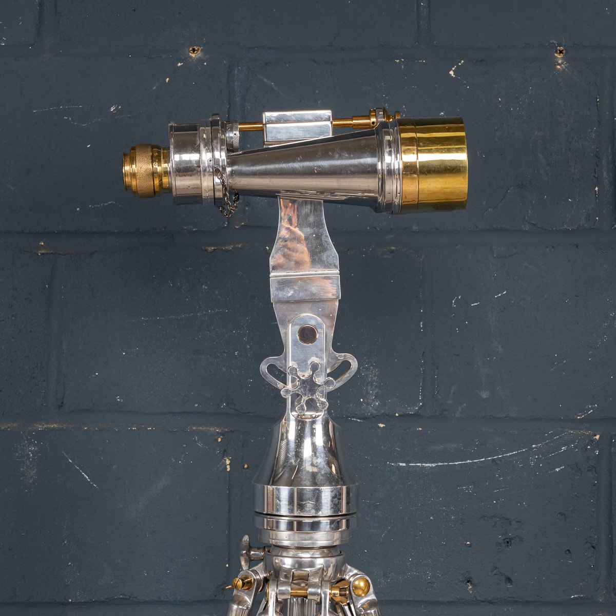 A SET OF 20TH CENTURY ENGLISH POLISHED OBSERVATION BINOCULARS BY ROSS c.1940 - Image 5 of 20