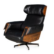 POLTRONA OSCAR c.1965: AN ITALIAN BLACK LEATHER RECLINER