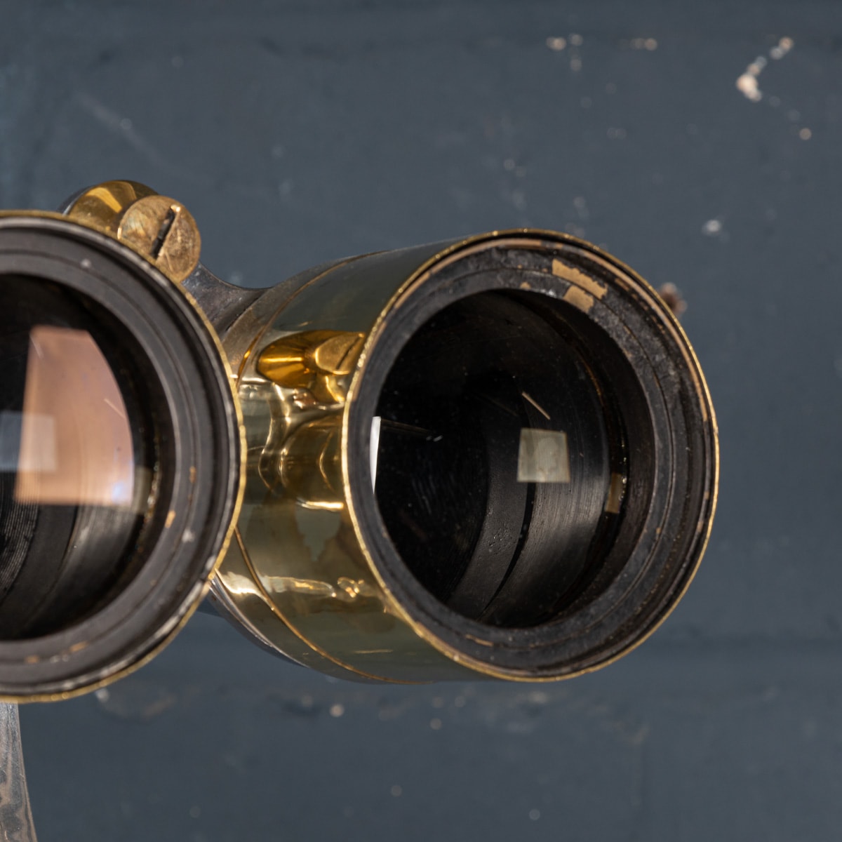 A SET OF 20TH CENTURY ENGLISH POLISHED OBSERVATION BINOCULARS BY ROSS c.1940 - Image 9 of 20