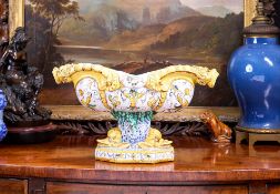 A 20TH CENTURY ITALIAN MAIOLICA JARDINIERE, CALTAGIRONE