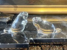 A PAIR OF STEUBEN GLASS BEAVERS DESIGNED BY LLOYD ATKINS