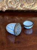 A LATE 18TH / EARLY 19TH CENTURY BILSTON ENAMEL NUTMEG GRATER