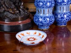 A CHINESE QING DYNASTY IRON RED BATS PORCELAIN DISH